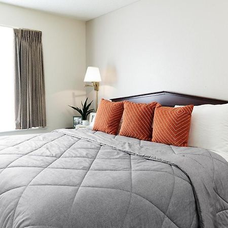 Intown Suites Extended Stay Greensboro Nc - Lanada Dış mekan fotoğraf