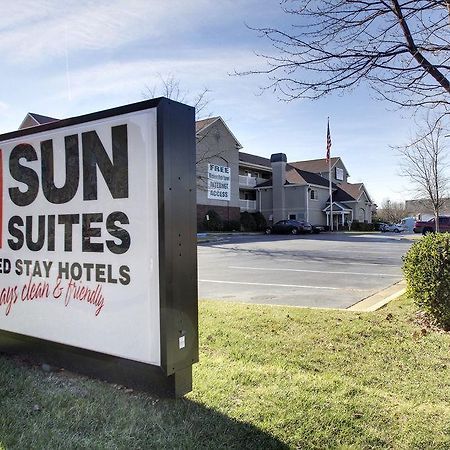 Intown Suites Extended Stay Greensboro Nc - Lanada Dış mekan fotoğraf