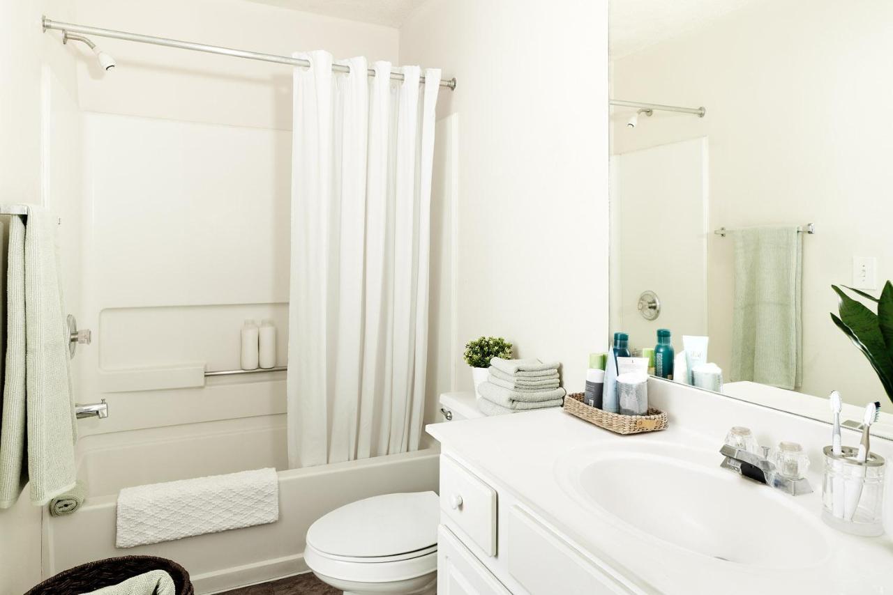 Intown Suites Extended Stay Greensboro Nc - Lanada Dış mekan fotoğraf