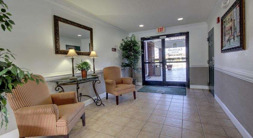 Intown Suites Extended Stay Greensboro Nc - Lanada İç mekan fotoğraf