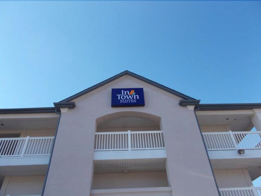Intown Suites Extended Stay Greensboro Nc - Lanada Dış mekan fotoğraf